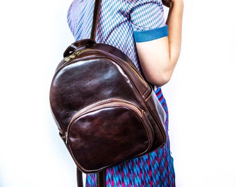 Leather Brown Backpack. Valentina Brand. Made in Italy 