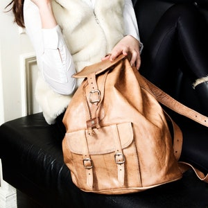 Oil Tan Leather Rucksack Backpack One Front Pocket