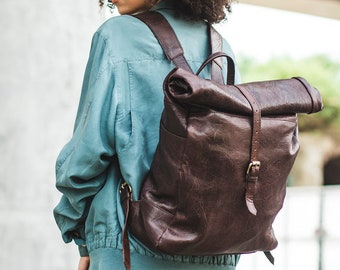 Brown Leather Traveller's Rucksack Backpack With Roll Top