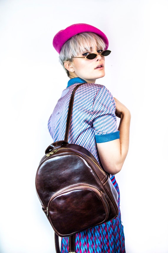 Leather Backpack Dark Brown in Italian Cowhide (medium) - Etsy display picture 3