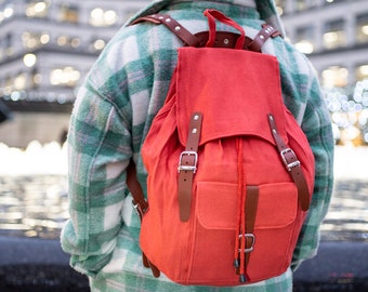 Leather And Jute Canvas Rucksack In Red