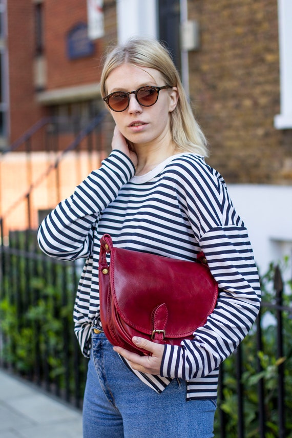 7 Inch Leather Crossbody Bag in Burgundy