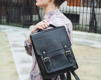 Black Leather Backpack With Top Flap (Exclusive Edition)