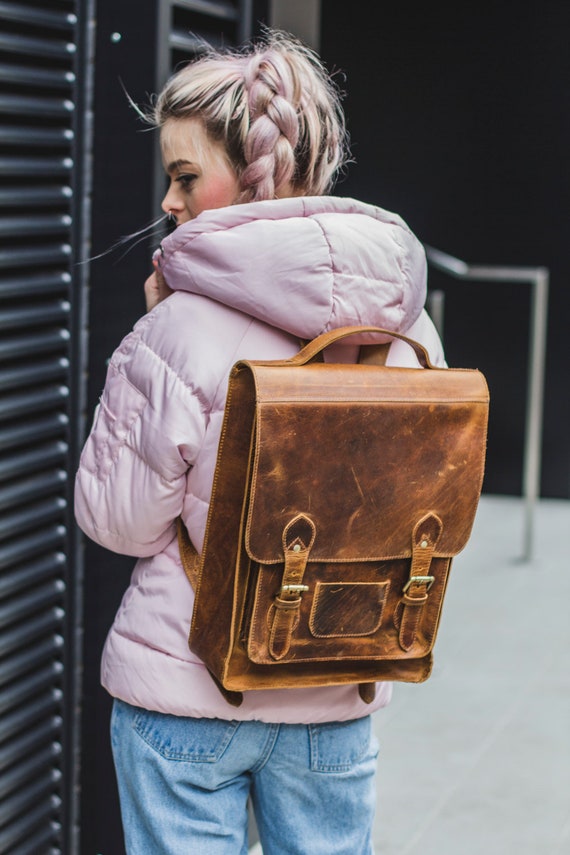 Hunter leather shop backpack