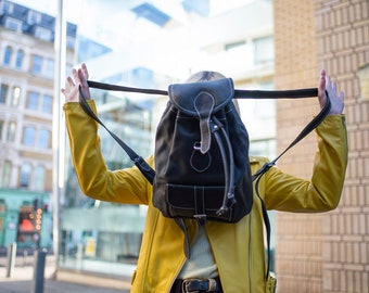 Premium Hunter Leather Rucksack In Black