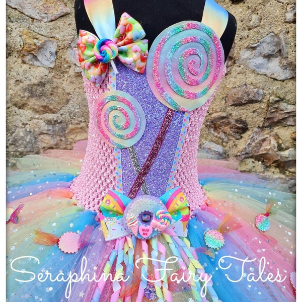 Disfraz de tutú de arcoíris pastel de Candyland para niñas. Tierra de dulces rosa brillante forrada, dulces, piruleta, donut, tutú de fiesta de cumpleaños de desfile