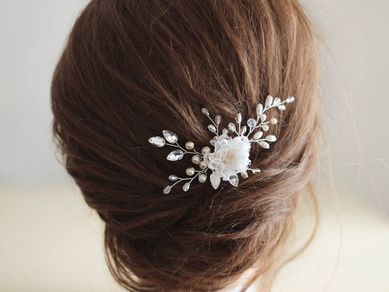 Bride Pearls Crystals hair piece Lace flower headpiece for wedding hairstyle Silver small hair pin Cream Flower bridal hair pin Beige