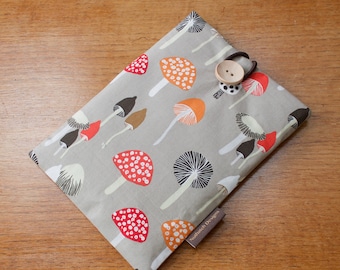 Kindle paperwhite cover, kindle voyage sleeve, 6” Fire HD, Kobo, Nook cover case with mushrooms and toadstools