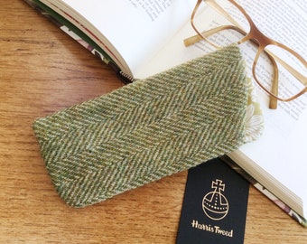 Glasses case in HARRIS TWEED , spectacles cover, sunglasses sleeve, shades of moss green and cream herringbone, soft case