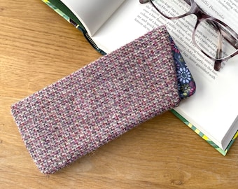 HARRIS TWEED glasses case, spectacles cover, sunglasses sleeve, shades of pink and grey, soft case