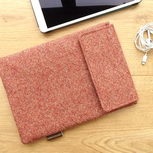 IPad Pro 10.5 or 11, Air sleeve, tablet cover, British wool tweed, pure wool soft case with flap fastening