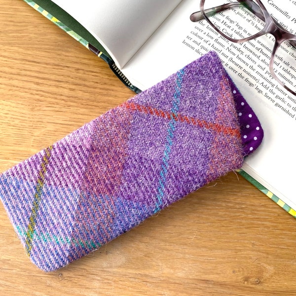 HARRIS TWEED glasses case, spectacles cover, sunglasses sleeve, plaid soft case in pinks and purples