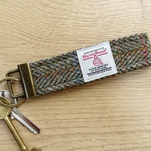 Schlüsselanhänger aus HARRIS TWEED, Schlüsselanhänger, Schlüsselanhänger, Geschenk für Ihn, grüner Fischgrat, Geschenkbox