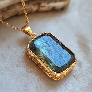 Gold Labradorite Rectangle Pendant, Square Rectangle Pendant, Gemstone Square Rectangle Pendant, Designer Rectangle Pendant