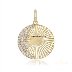 14K Gold Fluted Disc Pendant with CZ Diamonds (25 MM)