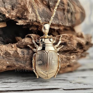 14k Gold Scarab Charm Pendant, Gold Egyptian Beetle Pendant, 14K Gold Designer Scarab Charm, Carved Scarab Pendant, handmade Scarab Pendant