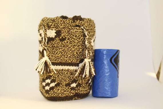 Handmade Mini Wayuu handbag (Brown, khaki, white) – Dog disposable bags/treats holder
