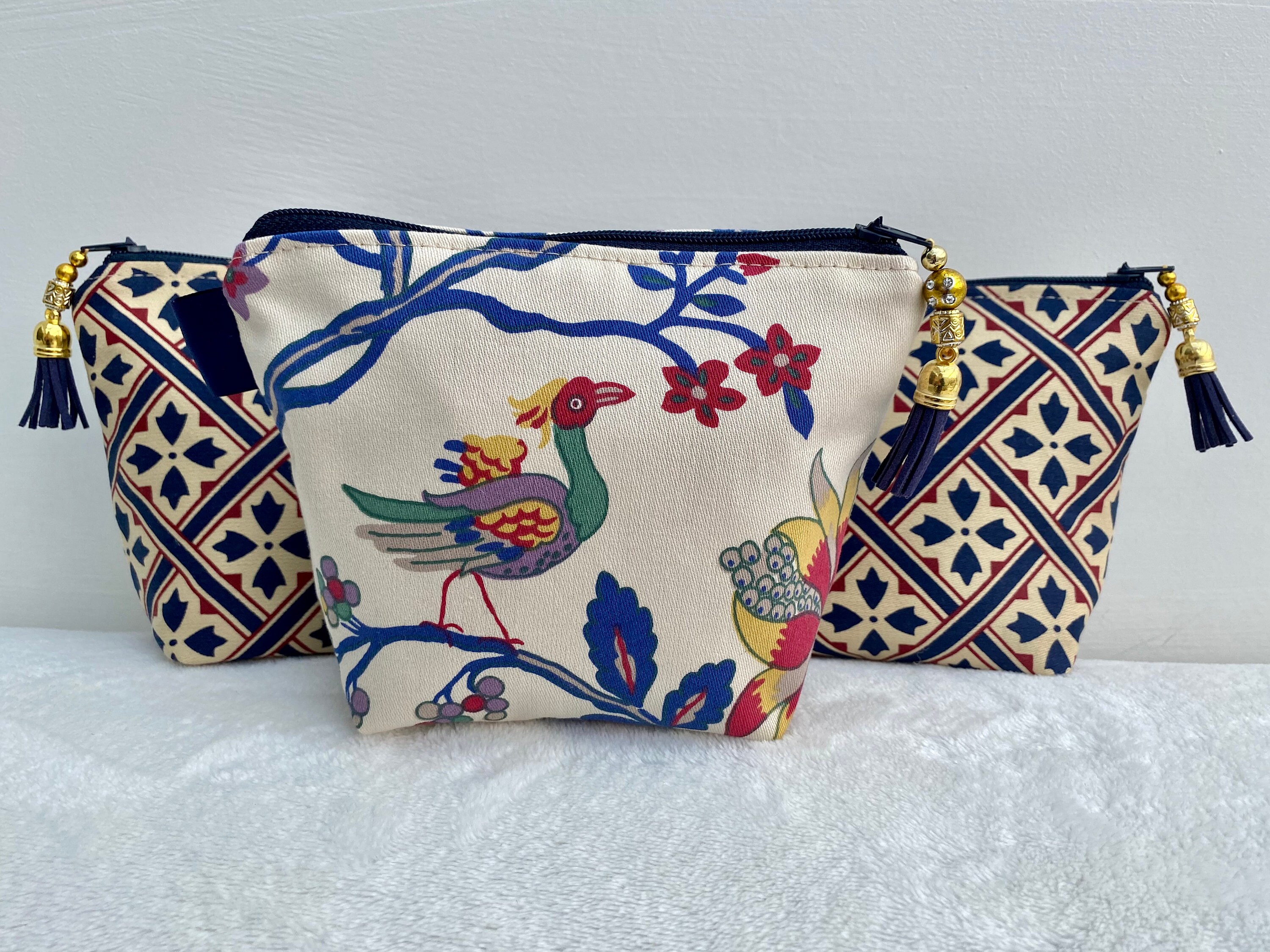 Laura Ashley Makeup Bag atelieryuwa.ciao.jp