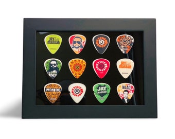 5&quot; x 7&quot;  Guitar Pick Display - Horizontal Frame - Holds 12 Guitar Picks - FRAME INCLUDED