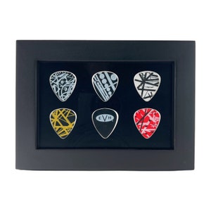 Guitar Pick Display - 4&quot; x 6&quot;  Horizontal Frame BLACK - Holds 6 Guitar Picks - FRAME INCLUDED