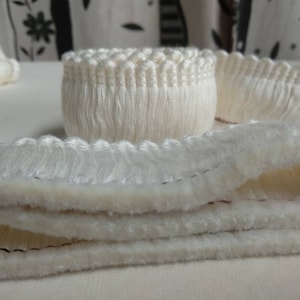 Off White Brush Fringe Trim |4 cm - 1.57&quot;width fringe trim by the meter