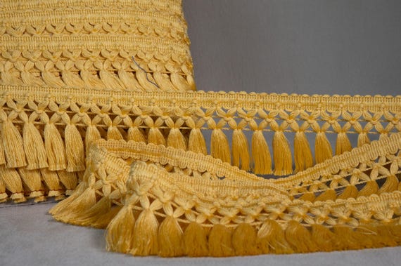 Nastro In Pizzo Con Frange E Nappe – Per Tende, Cuscini, Paralumi, Venduto Al Metro, Colore Oro E Beige