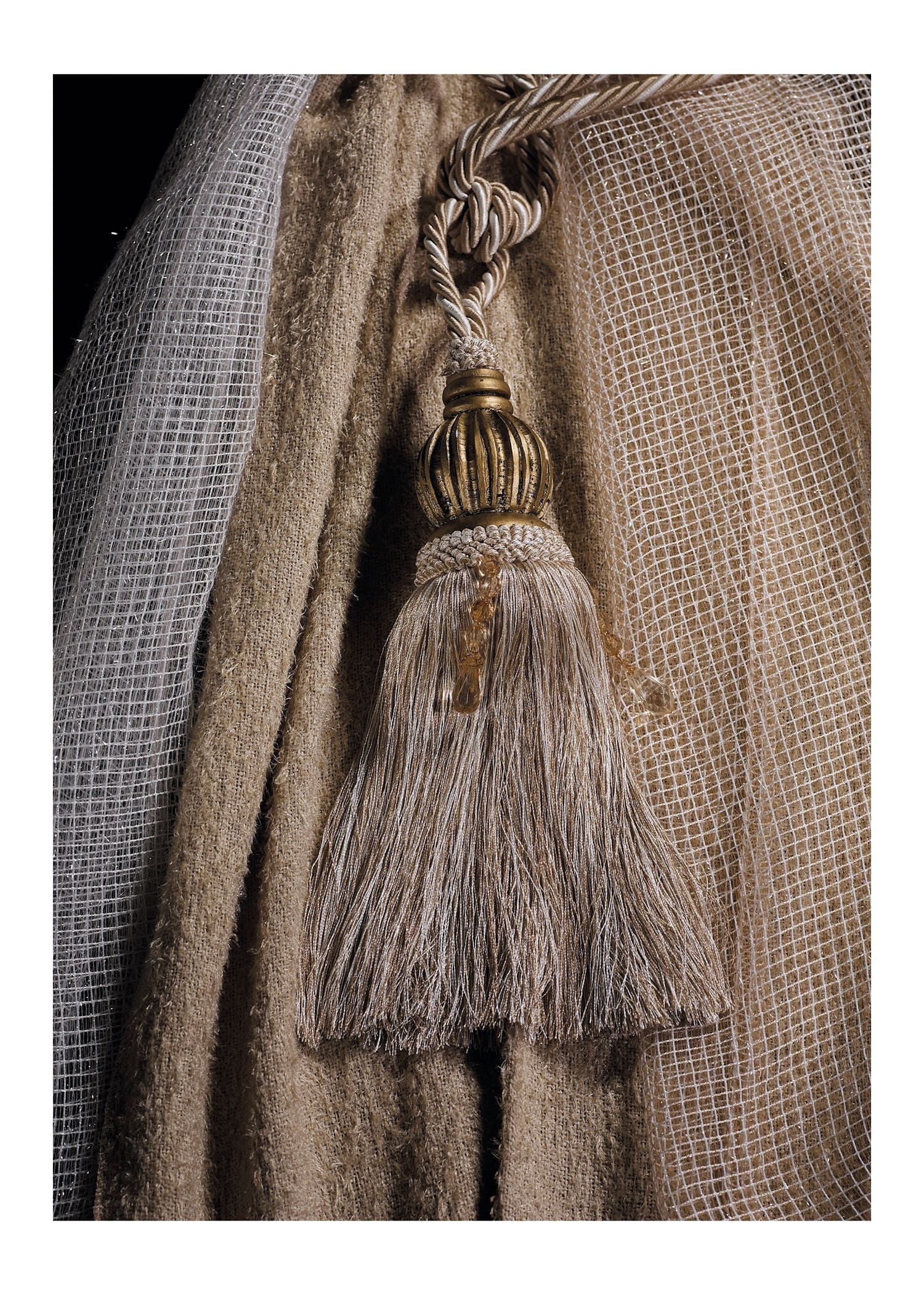 Large Tie Back Antique Wood Carved Tassel Curtain Rope Tiebacks