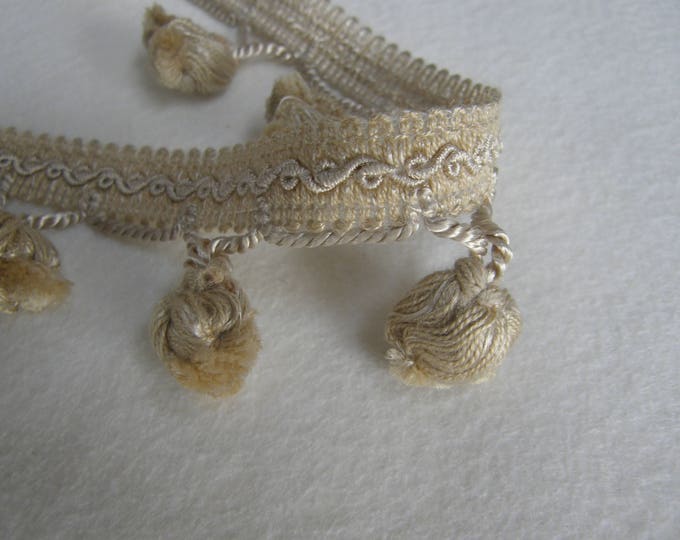 Beige Onion Tassel Trim | 4.5 cm - 1.77 inches height onion trimmings