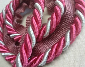 Cordón de tubería con bridas de rayón gris claro rosa/cordón retorcido de 10 mm (0,39"), cordón de tubería, adornos de cojines, adornos de tapicería / cordón sedoso por metro