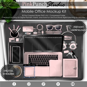 Könnte beinhalten: Ein digitales Planer-Mockup-Kit mit 30 vorgefertigten Sticker-PNGs in einem komprimierten Ordner. Das Mockup zeigt einen Laptop, ein Telefon, Kopfhörer und andere Büroartikel in einem roségoldenen Farbschema. Der Text "Sofortiger Download" ist in der oberen rechten Ecke sichtbar.