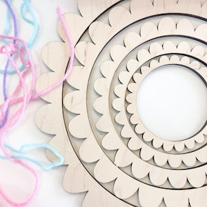 Scalloped Weaving Loom, Multiple Sizes Ranging from 10 inches to 3.5 inches, Circle Looms