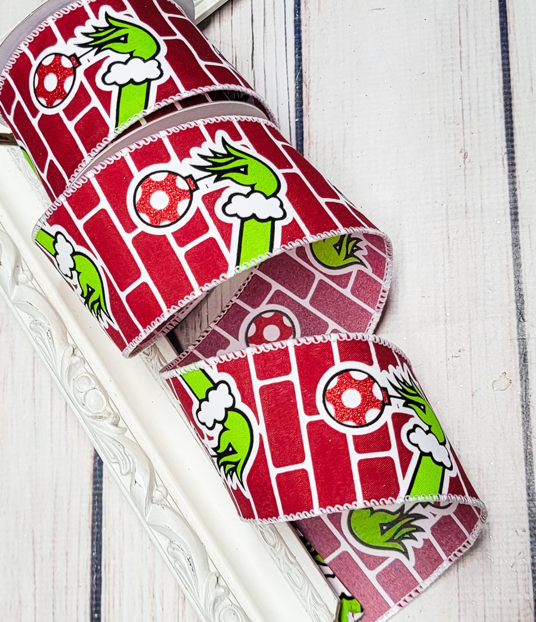 Grinch Ribbon Green Monster Hand Wired Christmas Ribbon Wreath - Etsy