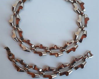vintage sperry necklace