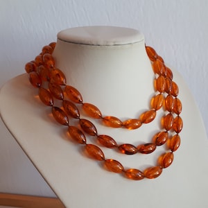muy largo Vintage 50&#39;s butterscotch lucite collar de cuentas alargadas