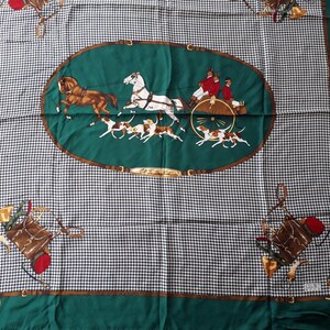 CLUB 7 ECHO 'Off to the Hunt' high quality green black cream checker print silk scarf hunting scene HUGE