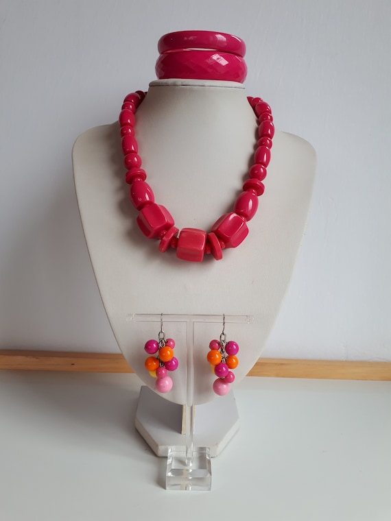 Vintage RETRO Fuchsia Pink Plastic Lucite Jewelry Set Lot