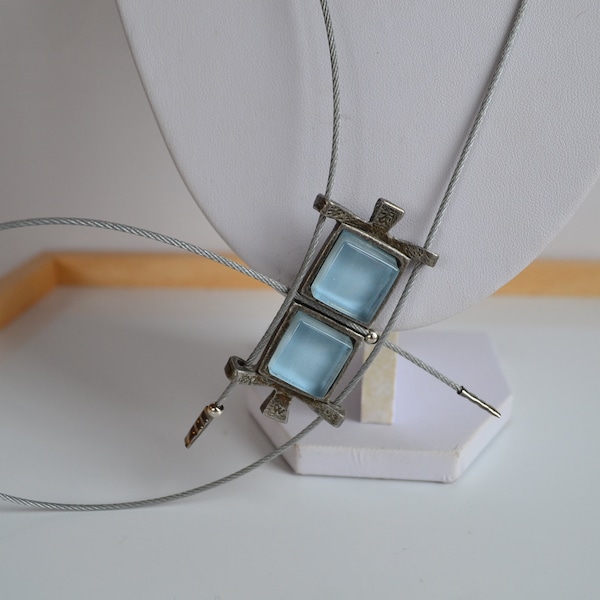 Vintage PATRICIA DAVID signed modernist structural silver metal blue resin wire necklace