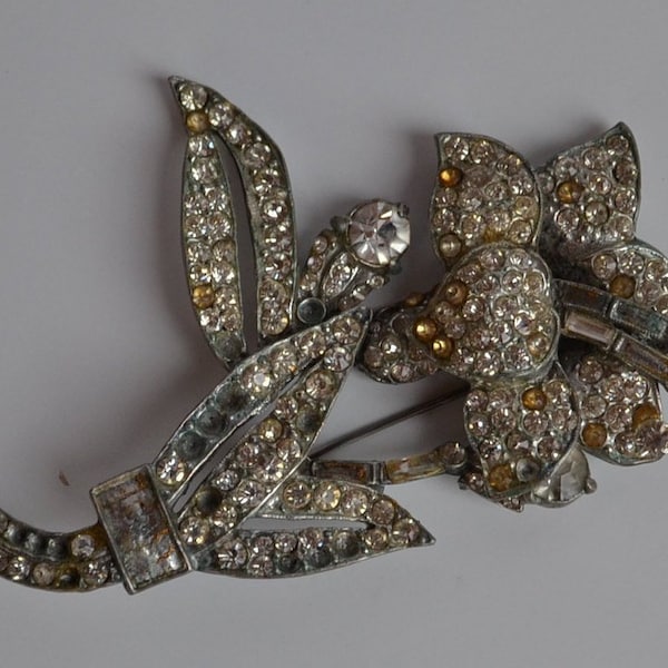 rare huge 3-3/4 inches Star STARET Art Deco 20s pot metal era flower and leaves brooch pin pave rhinestones  vintage AS IS