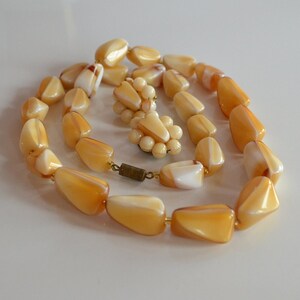 Chunky Vintage Czech swirl cream and caramel glass jewelry set beaded necklace cluster clip earrings