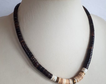 Native American Exquisite Vintage Santo Domingo White Shell Sterling Silver Necklace Native American Exquisite Vintage Santo Domingo White Shell Sterling Silver Necklace