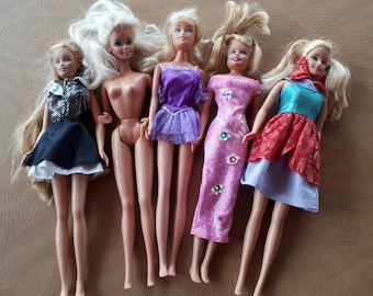 Vintage Collection of 5 Mattel Inc. Barbie Dolls With Blond