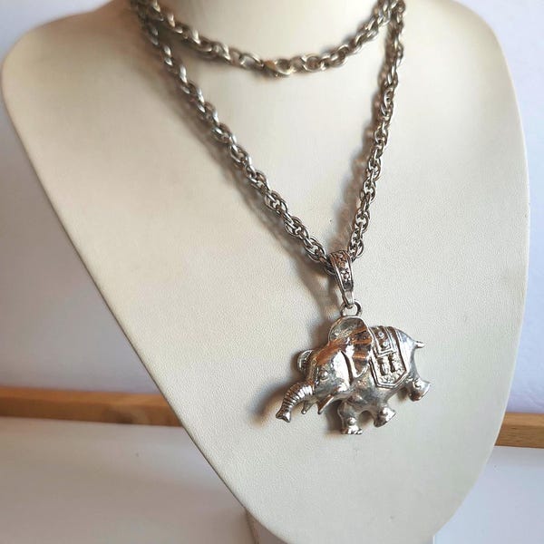 Statement Vintage silver colored elephant pendant necklace on chunky twisted chain