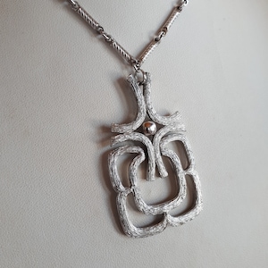 Vintage AVON signed brushes silver metal modernist necklace with tiered pendant and linked chain
