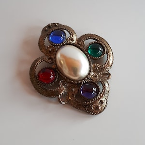 Large vintage designer MALTESE CROSS Byzantine faux pearl gripoix glass antiqued brass pin brooch red blue green purple