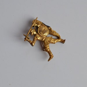 Vintage gold plate bronze Roman soldier with shield and sword brooch pin