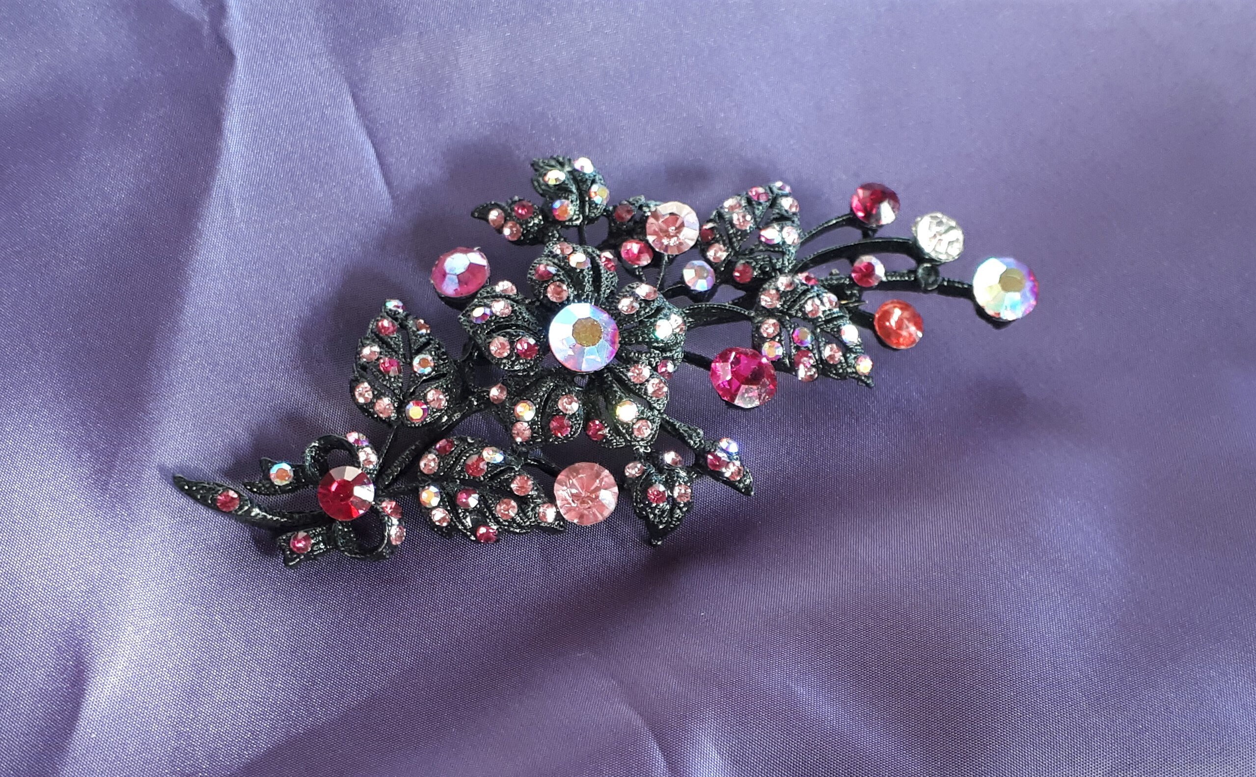 Lot De 4 Anciennes Broches à Fleurs En Cristaux Strass - À Identifier / Créateur Inconnu - Occasion Bon État