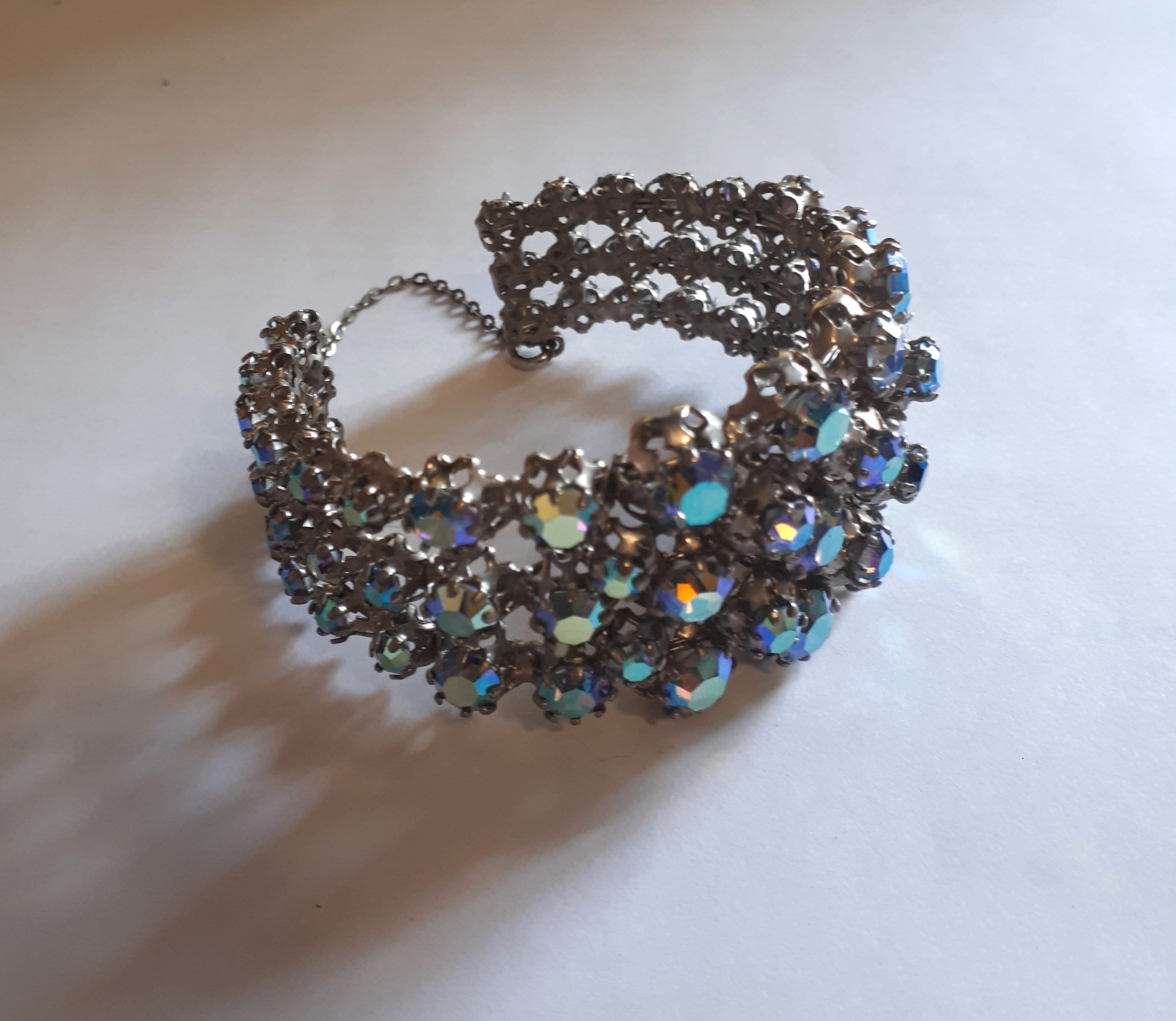 Bracelet of Pearl and Rhinestone Leaf - Cassandra Lynne
