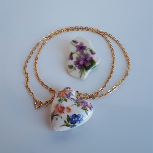 romantische vintage transfer op porseleinen sieradenset bloemmotief gezwollen harthanger ketting en brochespeld naar keuze