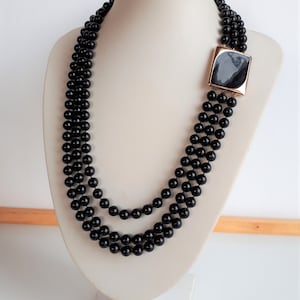 Elegant MICHELE LYNN signed black lucite plastic 3 row necklace gold black enamel clasp vintage