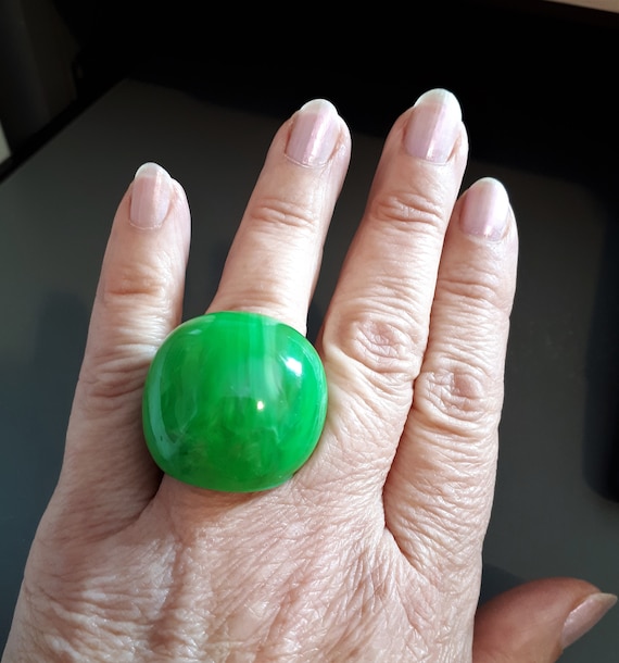 Marbled green lucite domed top ring, STATEMENT mas